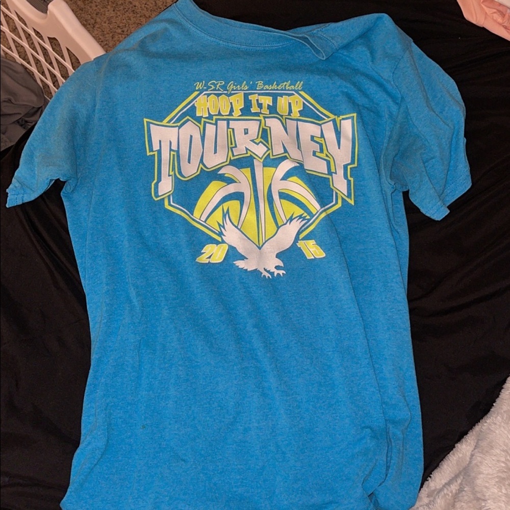 basketball shirt, size medium can be a little oversized